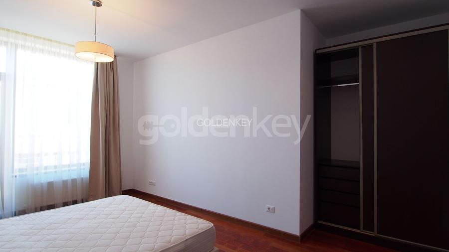 Apartament cu 4 camere si vedere panoramica spre lac - 11