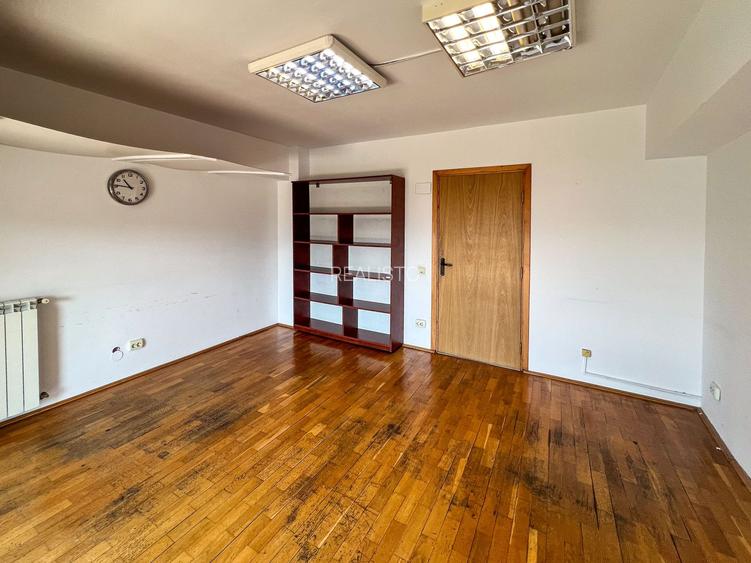 Duplex reprezentativ de închiriat – 240 mp | Bulevardul Unirii 61 - 36