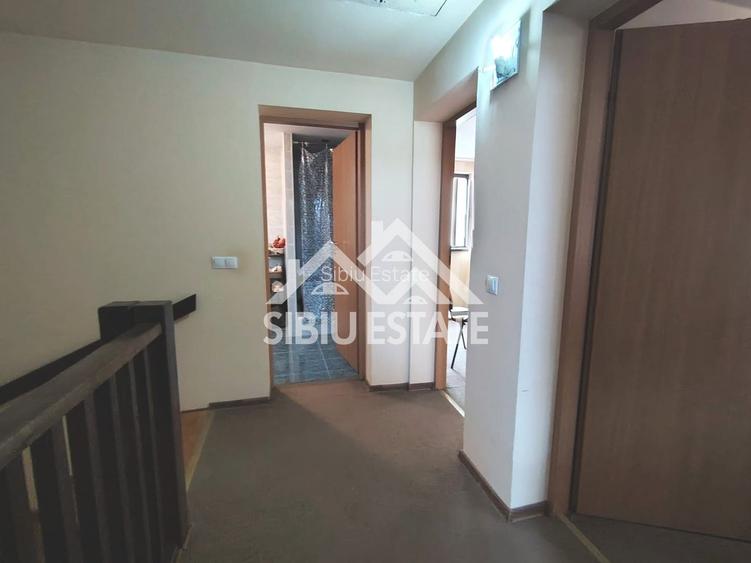 Casa de inchiriat Sibiu, 4 camere 2 bai - 11