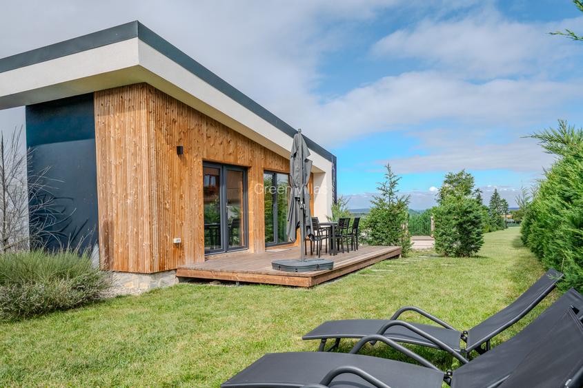 Casa pe parter cu vedere catre munte si finisaje premium - 17