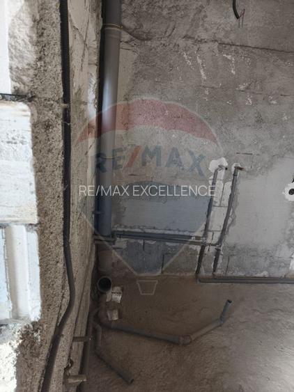 Casă / Vilă cu 5 camere de vânzare în zona Poiana Tapului - 13