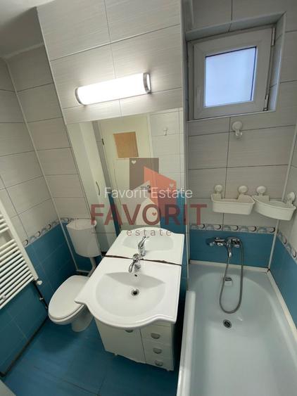 Etaj intermediar. Mobilat si utilat. Cu centrala proprie - 9