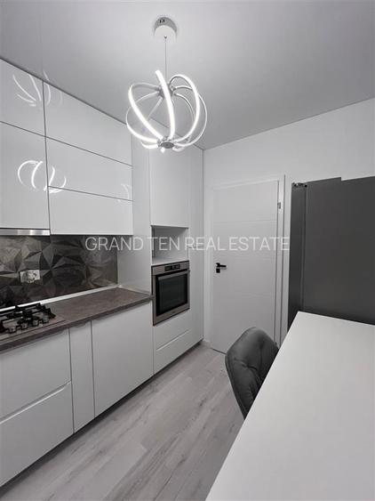 2 camere decomandat, curte proprie București-Prelungirea Ghencea - 12