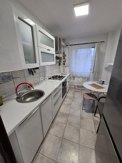 2 camere, et 7/10, bloc 1980, 57 mp-Gorjului - 7