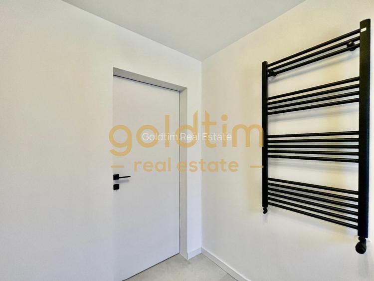 SUPERBA/SPATII DEPOZITARE/ANSAMBLU INCHIS CU PISCINA/RENOVATA - 34