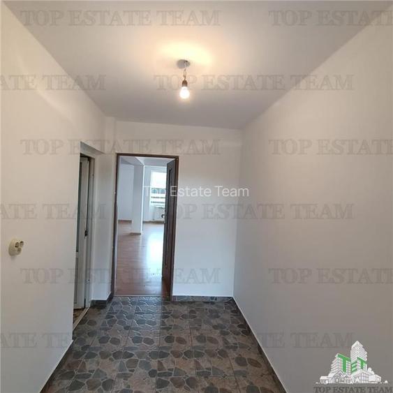 Casa individuala de vanzare  / potrivita si pentru business in zona parcului din - 14