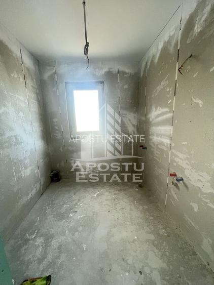 Duplex cu 4 camere, dressing si 3 bai. Toate utilitatile, la asfalt. - 17