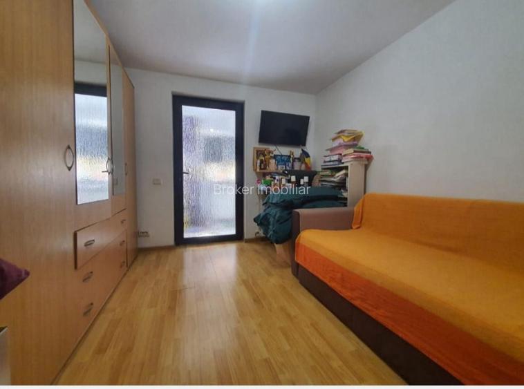 Casa la cheie 3 camere decomandate, zona Medeea - 12