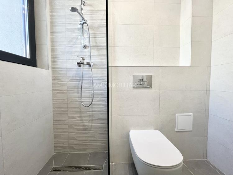 SUPERB / PARTIAL MOBILAT / GRADINA - 18
