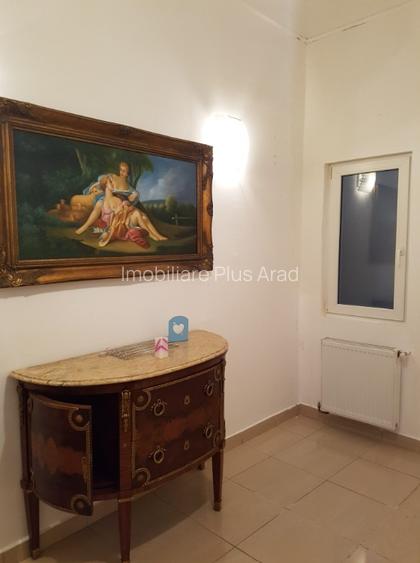 Vand apartament la casa 2 camere central Piata Catedralei - 4