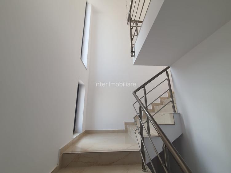 Vila tip Duplex de vanzare finalizat cu teren 400mp - 28