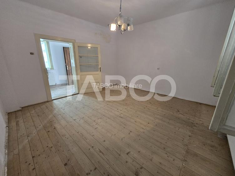 Casa de vanzare teren 412 mp garaj Terezian Sibiu COMISION 0 - 18