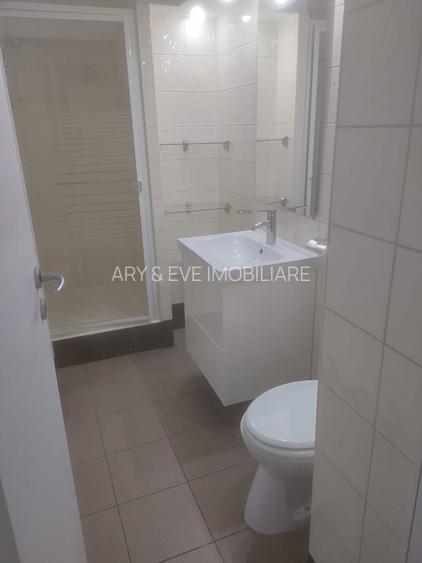 For Rent: Premium 4-Room Apartment | Unirii Square | Panoramic ViewWe - 25