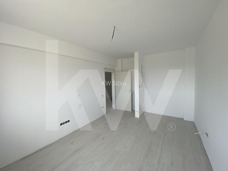 Apartament 3 camere de vanzare balcon parcare 74mp Avantgarden Sibiu - 5