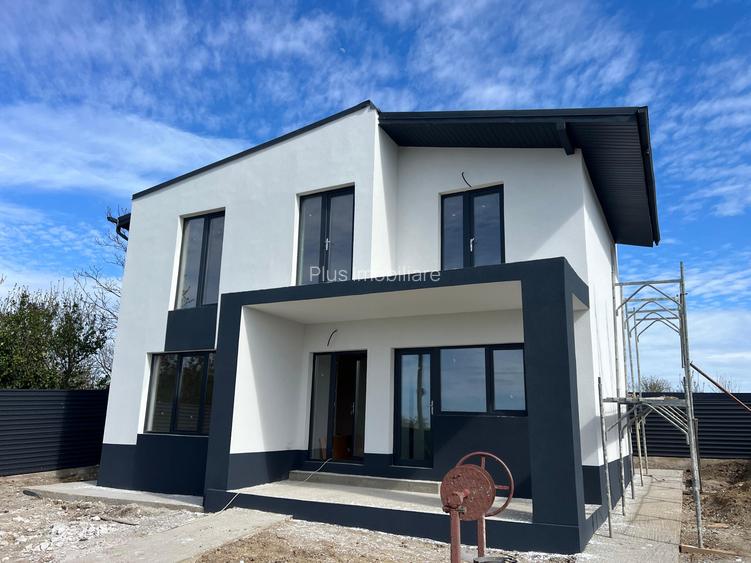 Casa 4 camere Rediu-Horlesti - 2