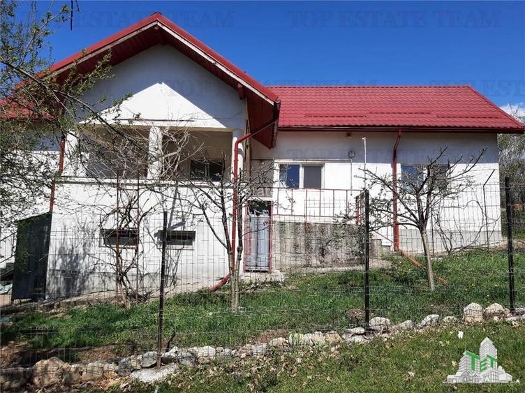 Vila cocheta de vanzare intr-o zona de basm langa Horezu in Bogdanesti (Tomsani) - 2