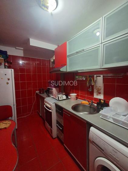 Metrou Eroii Revolutiei 2 camere mobilat si utilat. - 18