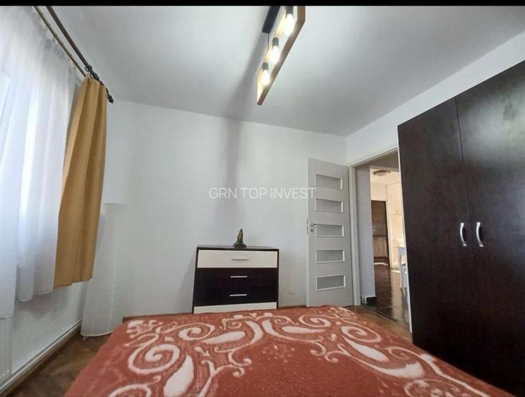 Apartament 3 camere cu balcon zona Parcul Sub Arini - 4