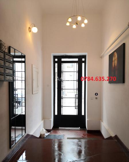 Ap. 2 camere, in Peninsula zona Cazino, termen lung. Renovat integral.  - 15