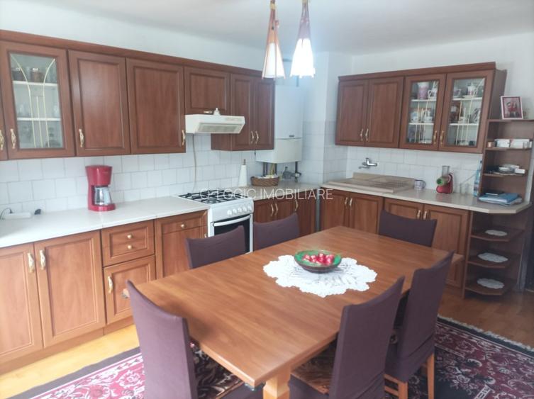 Casa 4 camere pozitie deosebita zona Central - 7