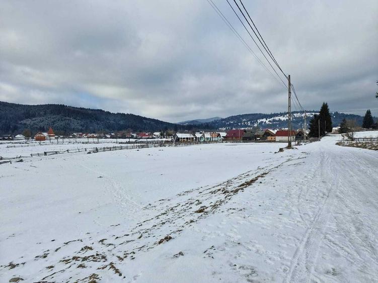 Teren intravilan, 750 mp în loc.Comandău, jud.Covasna. - 9