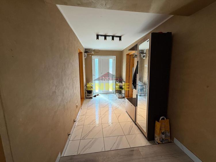 De vanzare casa in Hudum, teren generos. - 2