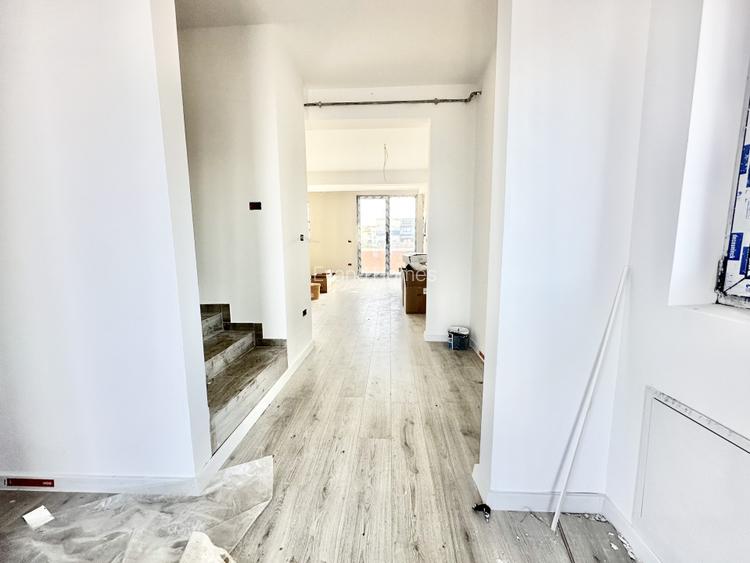 Duplex cu 4 camere si 3 bai - la 4 benzi - Mosnita Noua - 11