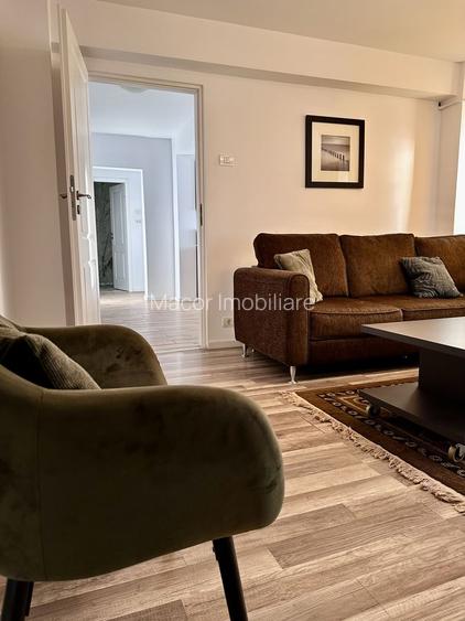 Apartamentul 2 camere renovat Drumul Sarii 24, etaj 4/4 - 4