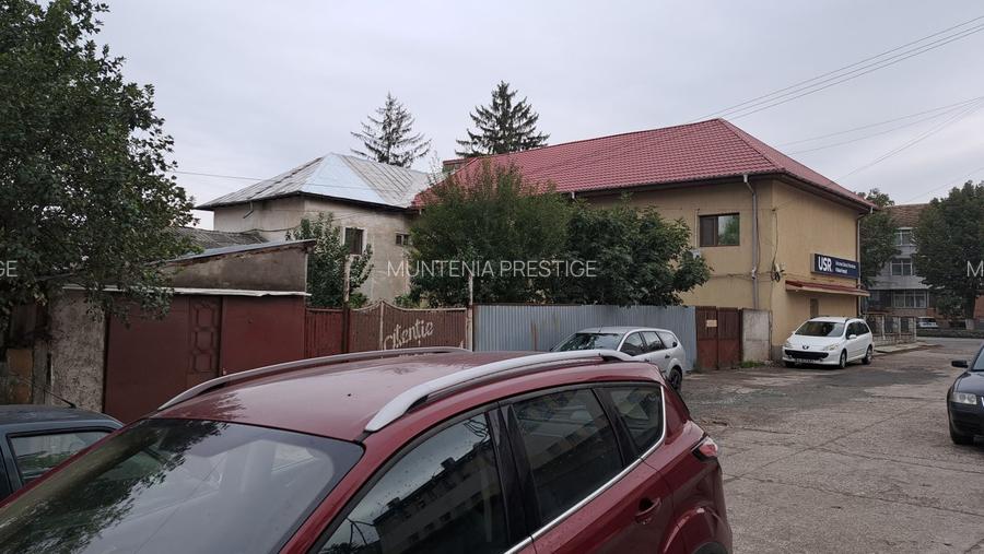 1050 m.p. teren intravilan impreuna + constructie 135 mp - 2