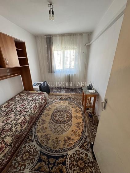 Etaj 3-Bulevardul Chimiei-3 Camere Decomandat 69mp-bloc 80' - 3