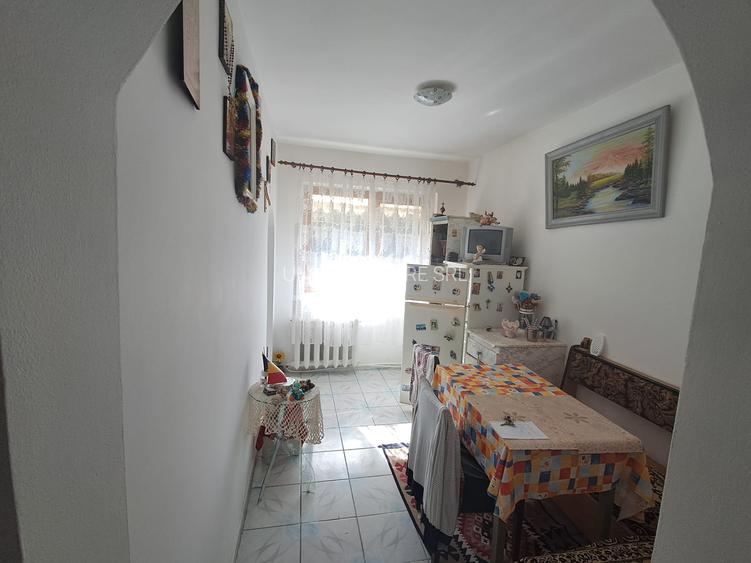 Apartament 3 camere Aleea Caminului - etaj 3/4 - 37 mp - 34900 euro - 16