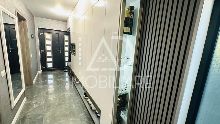 Vânzare vilă superbă în Târgu-Jiu, strada 9 Mai - 6