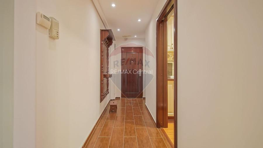 Apartament cu 2 camere de închiriat în zona Uzina 2 - 13