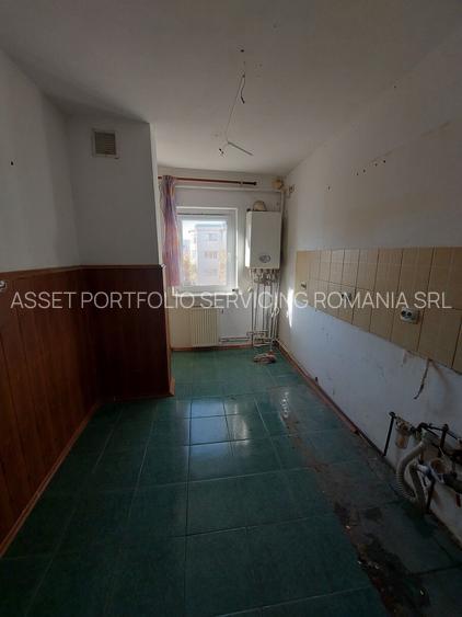 Apartament cu trei camere Pitesti-Arges - 22