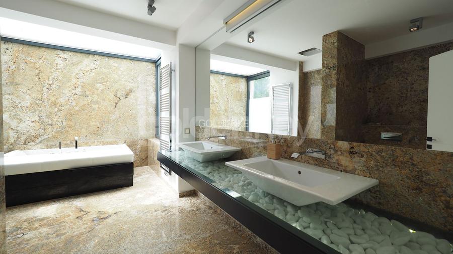 Vila minimalista pe o strada selecta si linistita - 14