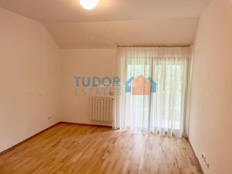 Vila superba cu 5 dormitoare de vazare in complex cu piscina - 20