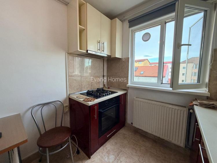 Apartament cu 2 camere - et 3 - zona Calea Sagului - 8
