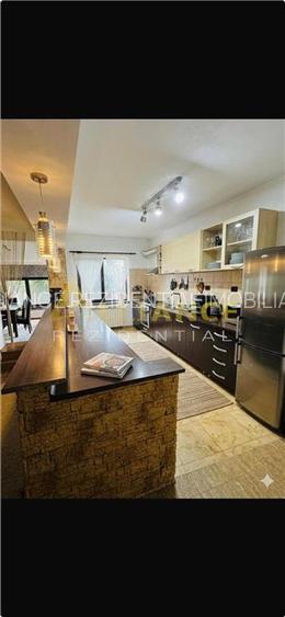 Casa Individuala - 5 camere - 3 bai - 570mp - 12