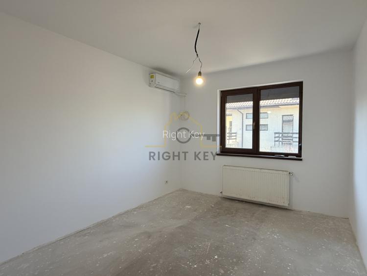 Oportunitate!Duplex 4 cam, 125mp, asfalt, toate utilitățile!Comision0% - 12