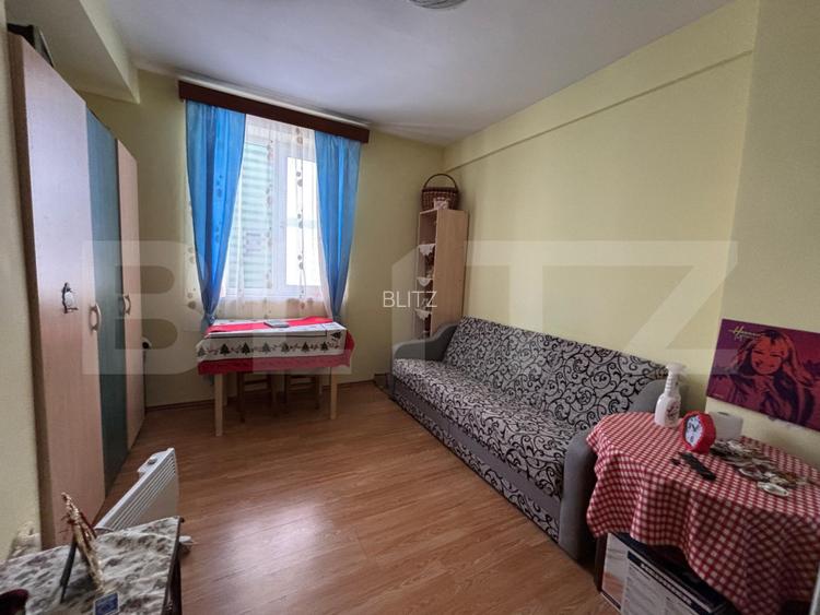 Oportunitate - De vanzare 2 camere de cămin, pe același CF - 5