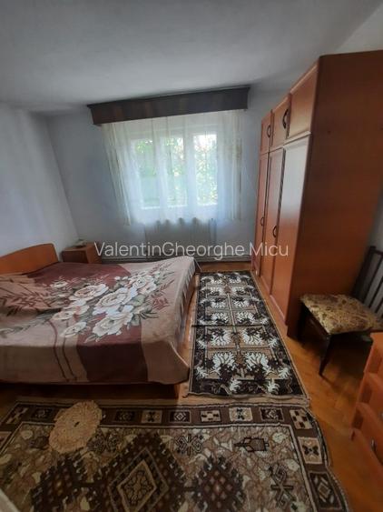 Casa de vanzare  in zona linistita. - 10