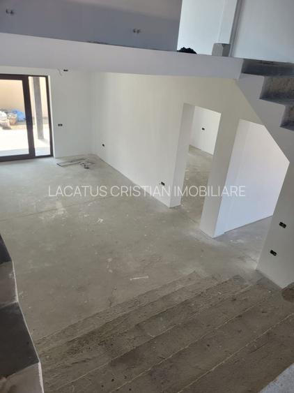 VILA DEOSEBITA VALU LUI TRAIAN P+M - 6