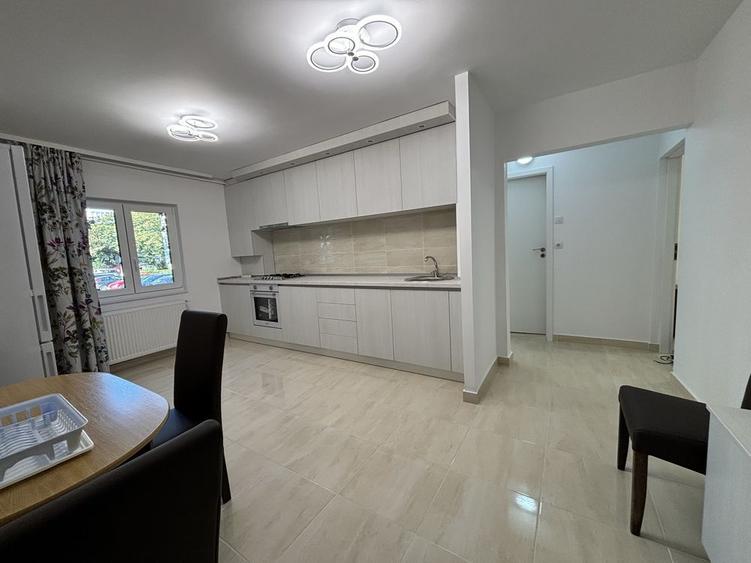 Apartament renovat cu 2 dormitoare | 52 mp | Intre Lacuri