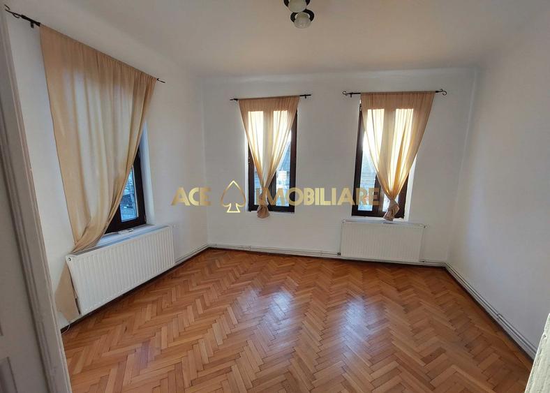 Spatiu Birou de inchiriat | 3 camere | Tineretului - Carol | Curte