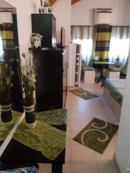 Studio bloc nou