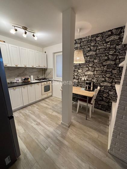 3 cam - 70mp - Valea Ialomitei - renovat - mobilat - et 6/10 - 0 comision - 7