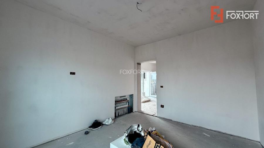 Duplex cu 4 camere de vanzare + 2 locuri de parcare in Sanandrei  - 5