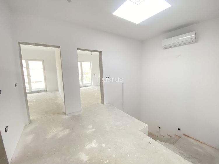 Comision 0%, Jumatate De Duplex, 5 Camere, 3 Bai, 151mp, Dumbravita - 9