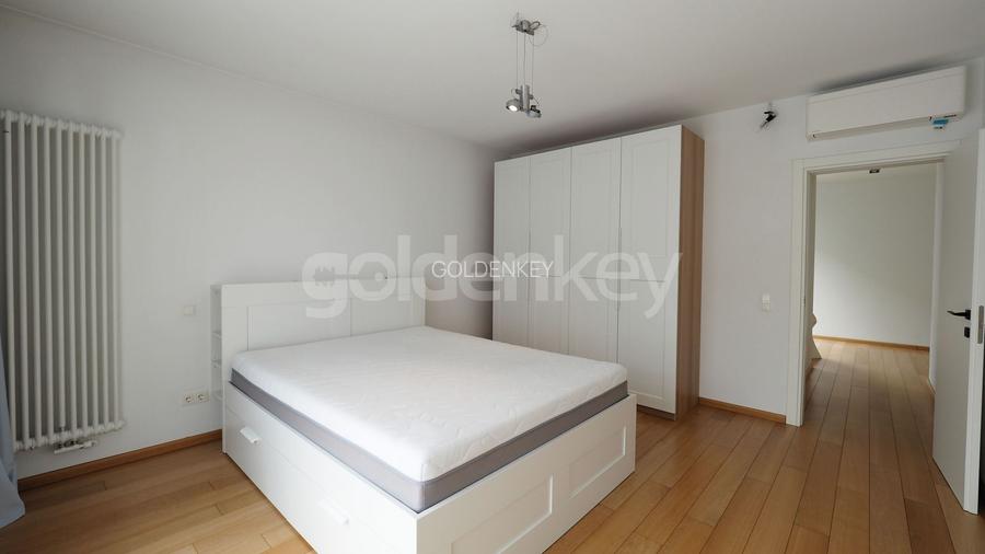 Vila minimalista pe o strada selecta si linistita - 17