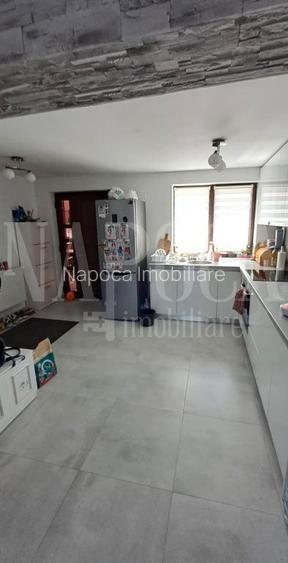 Casa 5 camere de vanzare in Sannicoara - 2